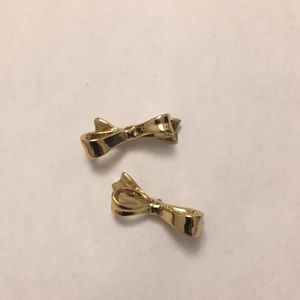 Bow earrings